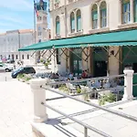 布兰卡公寓